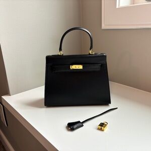 Black leather purse